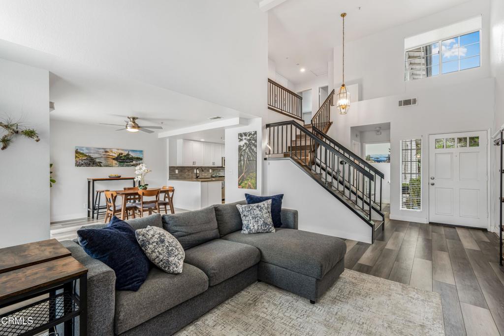 517 Orilla Walk Oxnard, CA 93030 - Photo 5 of 34 a living room with furniture and wooden floor