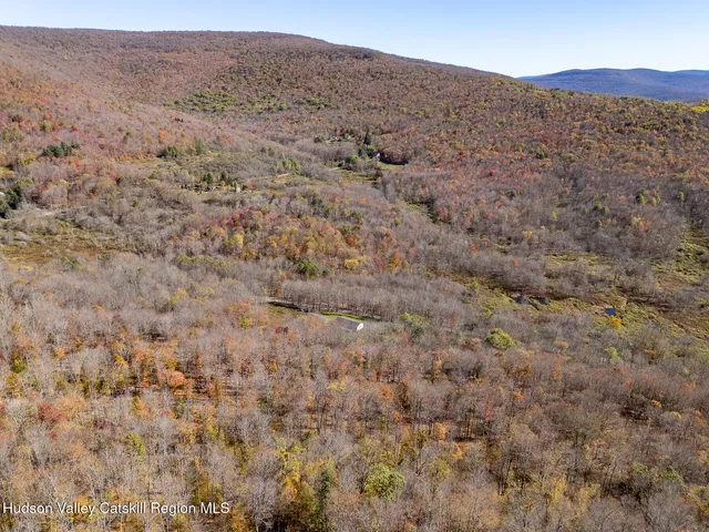 a view of a dry field