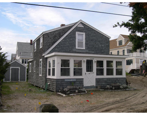 32 R Brunswick Street Scituate, MA 02047 - Photo 1 of 3 a front view of a house with a yard