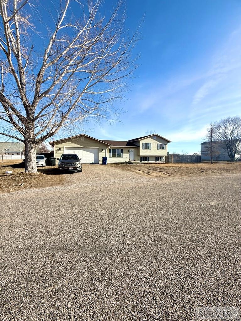 274 Dry Creek Road Dubois, ID 83423 - Photo 3 of 52