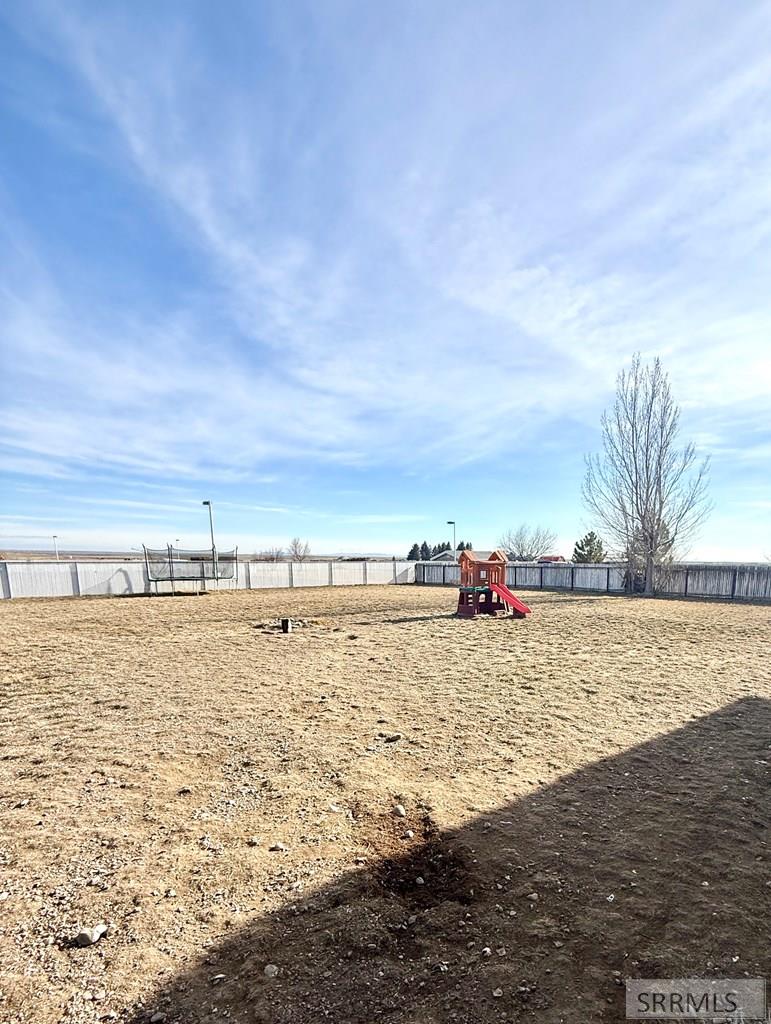 274 Dry Creek Road Dubois, ID 83423 - Photo 6 of 52