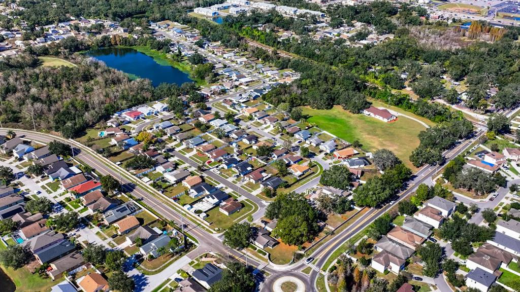 1424 Vinetree Drive Brandon, FL 33510 - Photo 23 of 28