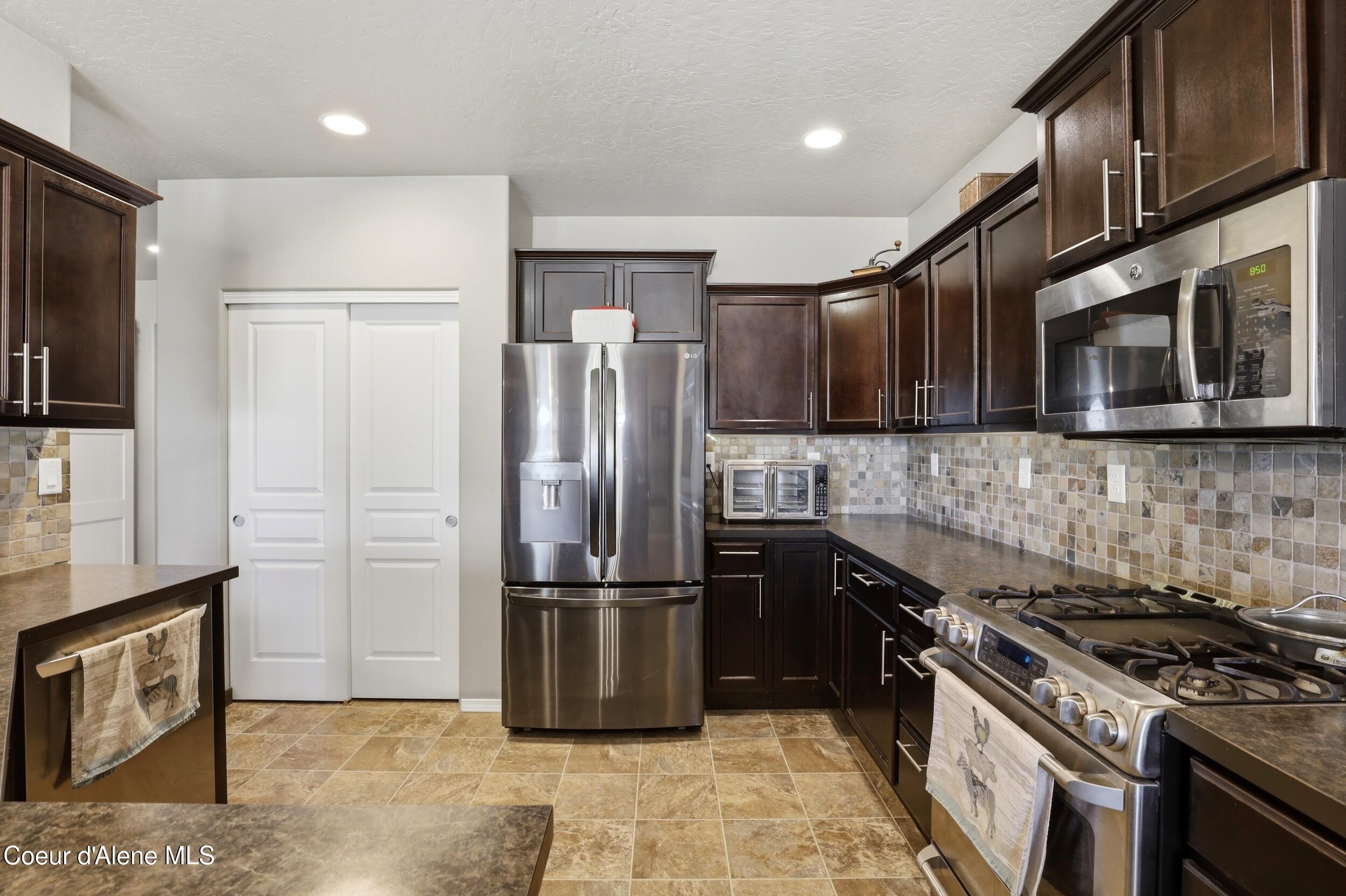 6319 West Harmony Street Rathdrum, ID 83858 - Photo 5 of 45 24_img_9503