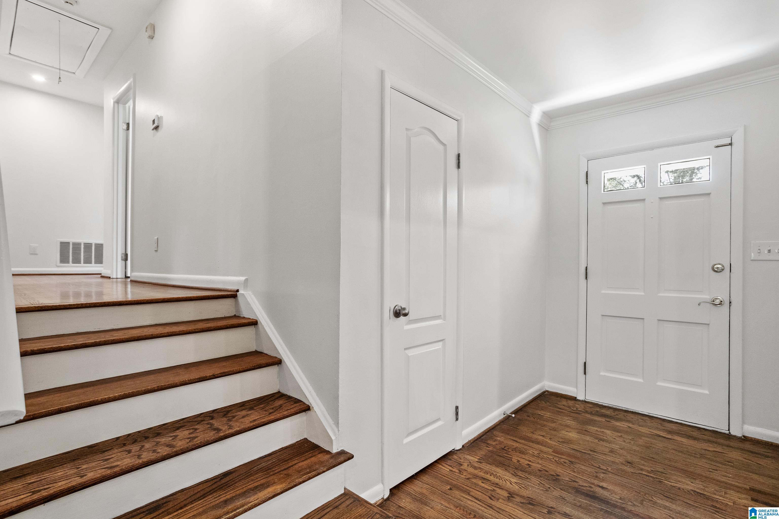 3208 Tyrol Road Birmingham, AL 35216 - Photo 4 of 56