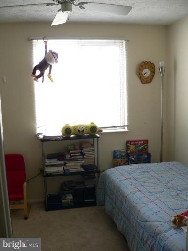 1417 Farmcrest Way Silver Spring, MD 20905 - Photo 13 of 18 First bedroom