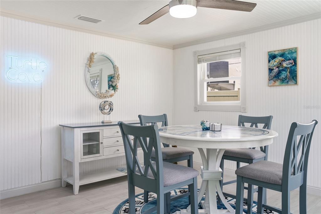 104 12th Avenue Indian Rocks Beach, FL 33785 - Photo 8 of 25 Gallery Image 8