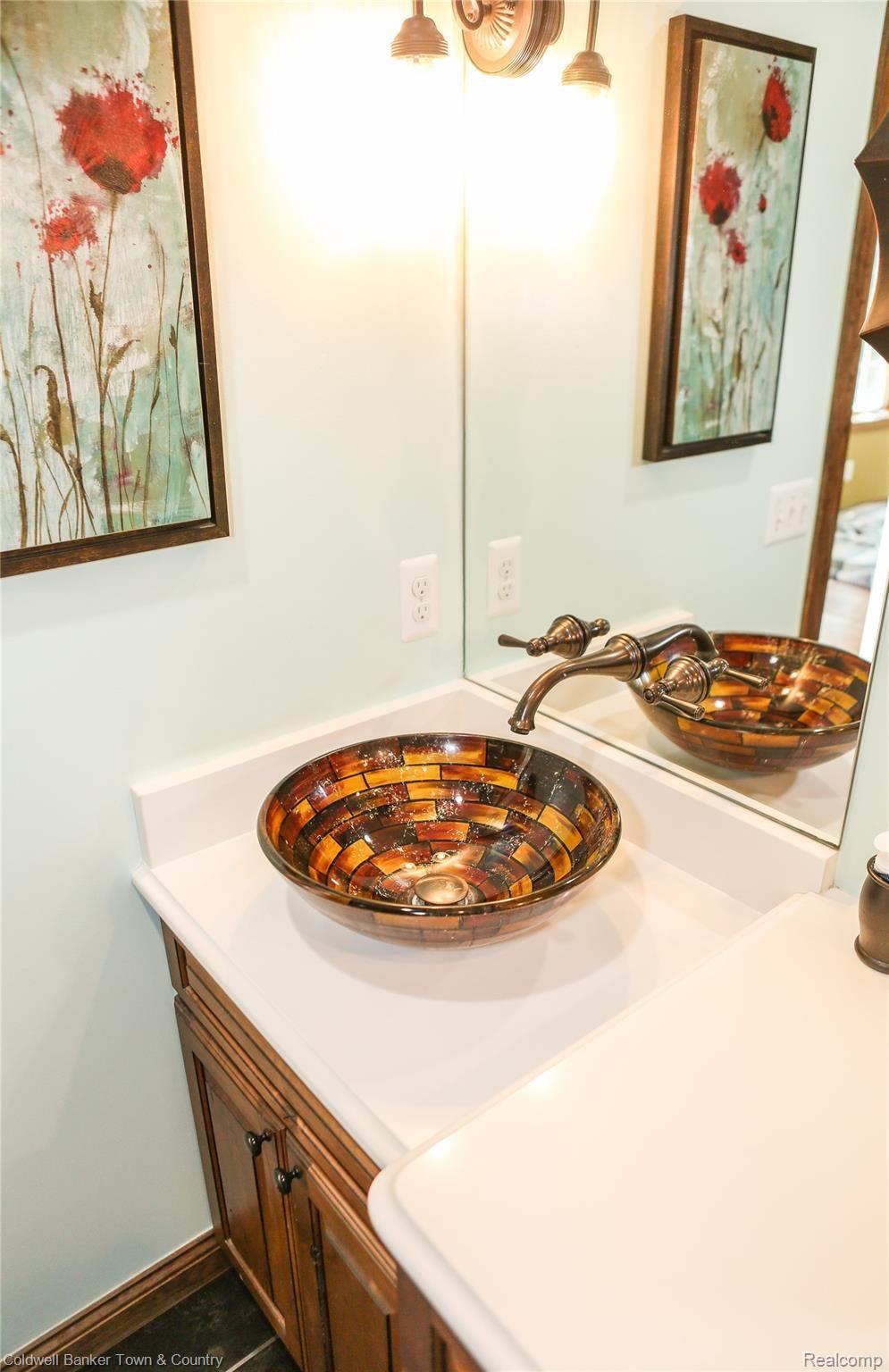 3188 West Coon Lake Road Howell, MI 48843 - Photo 38 of 65 Beautiful detail