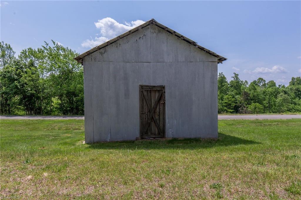 1090 Watt Stevens Road Danbury, NC 27016 - Photo 45 of 49 Gallery Image 45
