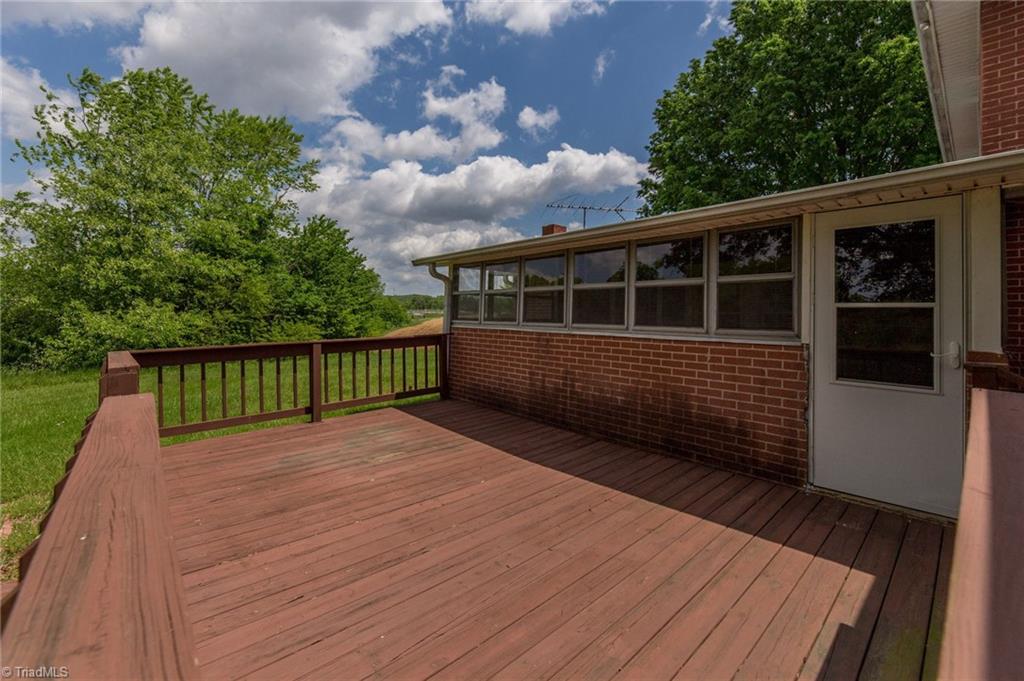 1090 Watt Stevens Road Danbury, NC 27016 - Photo 47 of 49 Deck