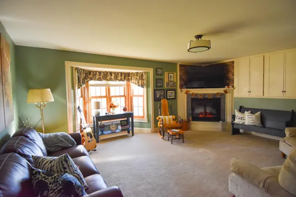 $350,000 | 639 North 4th Street, Warren, MN 56762