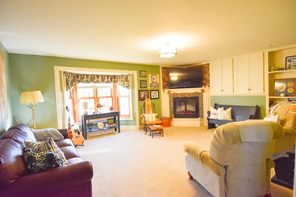 $350,000 | 639 North 4th Street, Warren, MN 56762