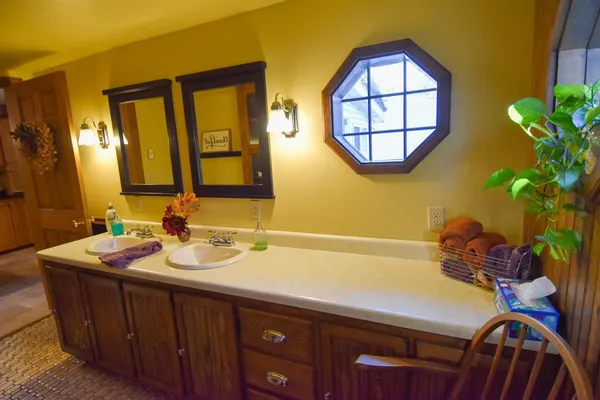 $350,000 | 639 North 4th Street, Warren, MN 56762