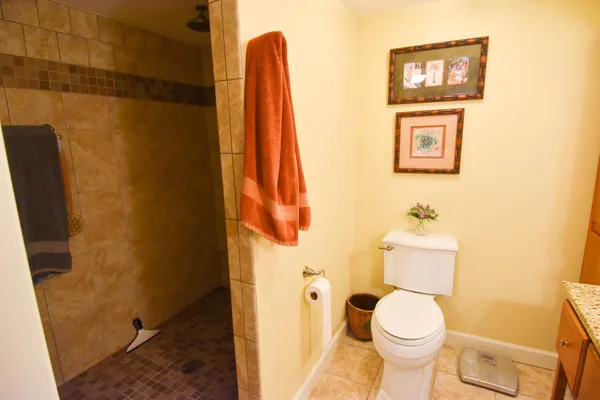 $350,000 | 639 North 4th Street, Warren, MN 56762