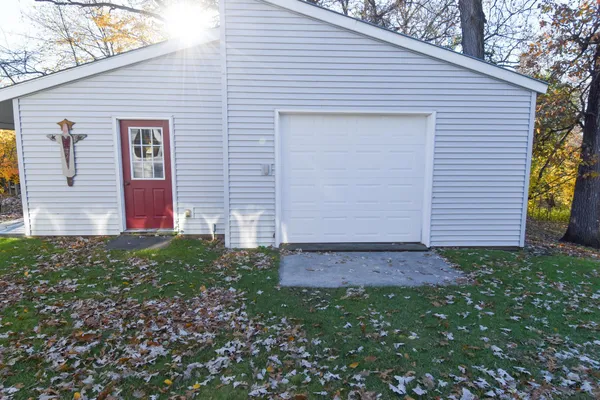 $350,000 | 639 North 4th Street, Warren, MN 56762