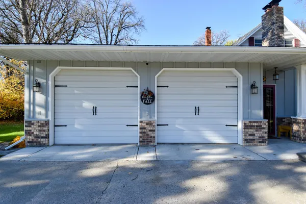 $350,000 | 639 North 4th Street, Warren, MN 56762