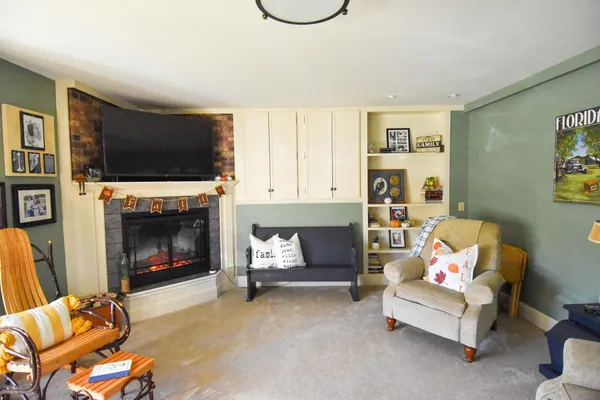 $350,000 | 639 North 4th Street, Warren, MN 56762