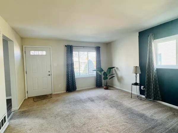 $179,000 | 119 West Mapledale Avenue, Hazel Park, MI 48030