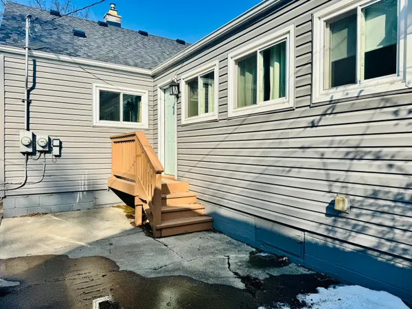 $179,000 | 119 West Mapledale Avenue, Hazel Park, MI 48030