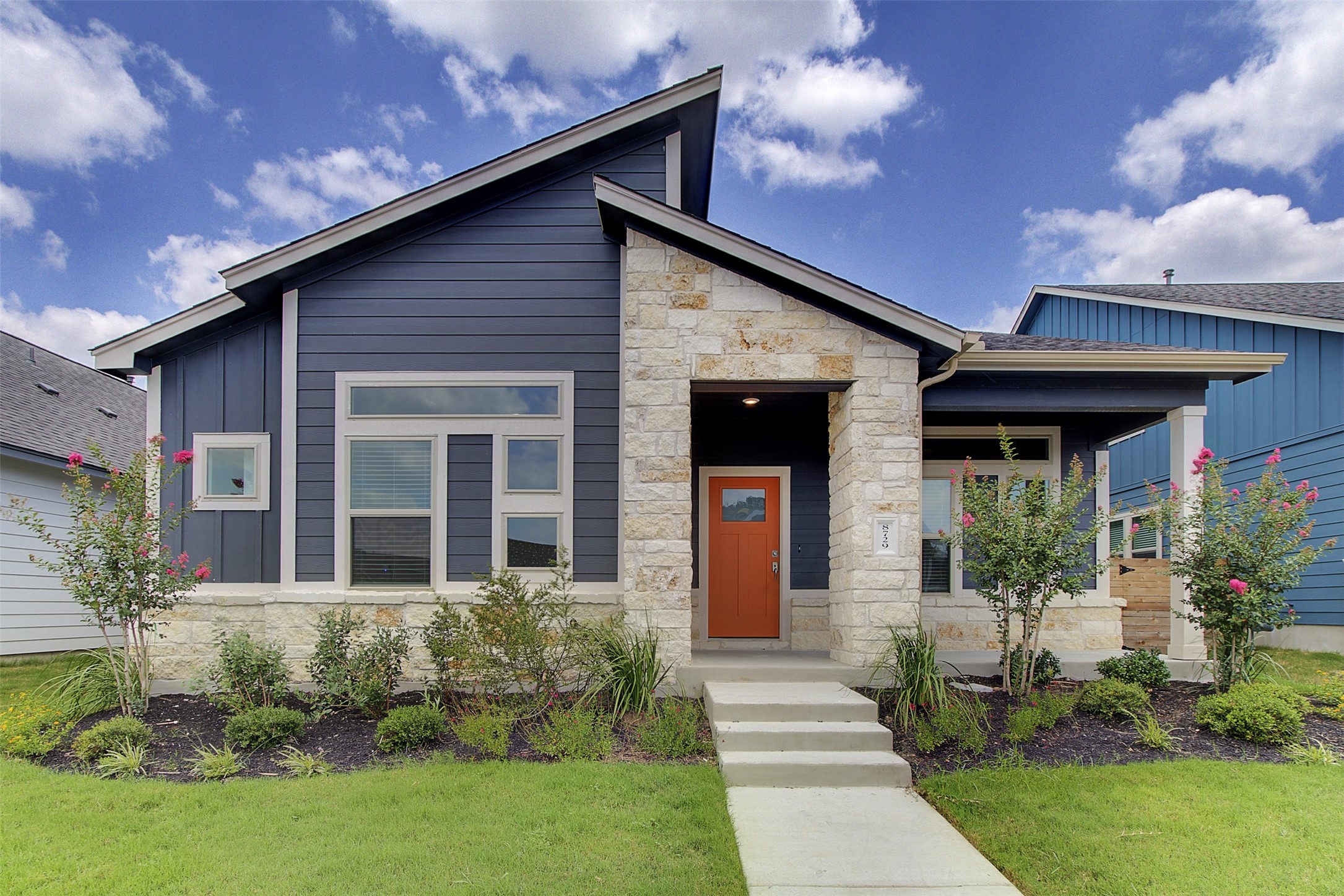 8729 Belknap Rd. Austin, TX 78747 - Photo 1 of 31