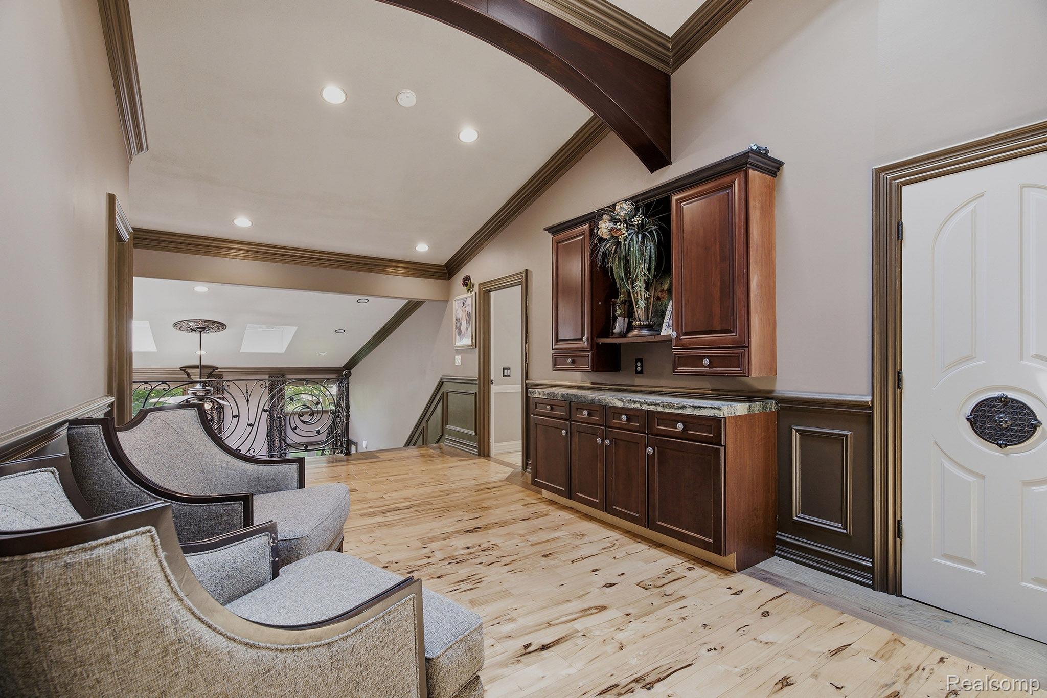 1258 Priscilla Lane Rochester, MI 48309 - Photo 42 of 56 Upstairs(3).jpg