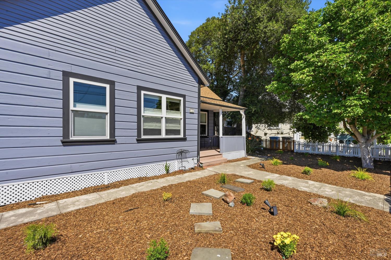15 10th Street Santa Rosa, CA 95401 - Photo 2 of 25