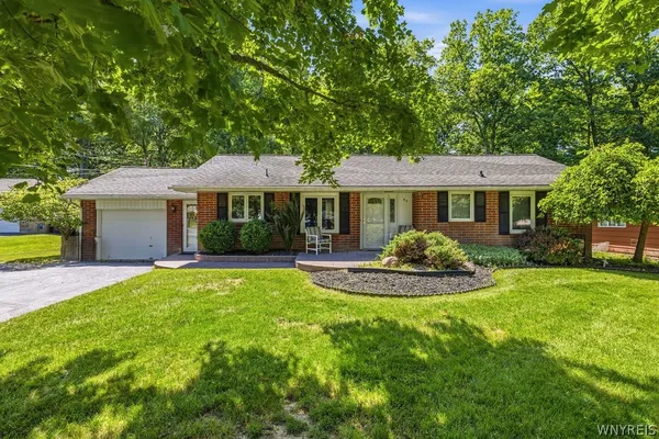 $349,900 | 54 Faahs Drive, Orchard Park, NY 14127