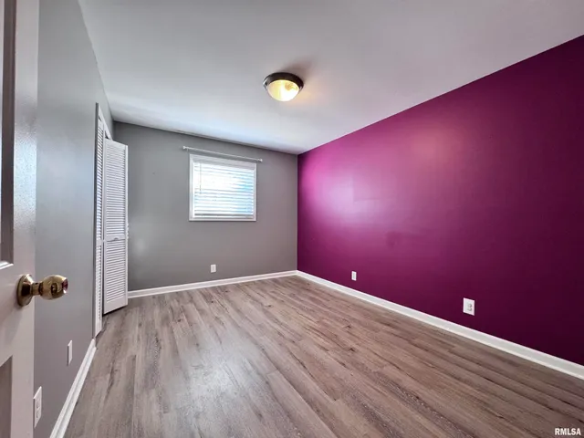 $269,500 | 524 Meadow Drive, Macomb, IL 61455