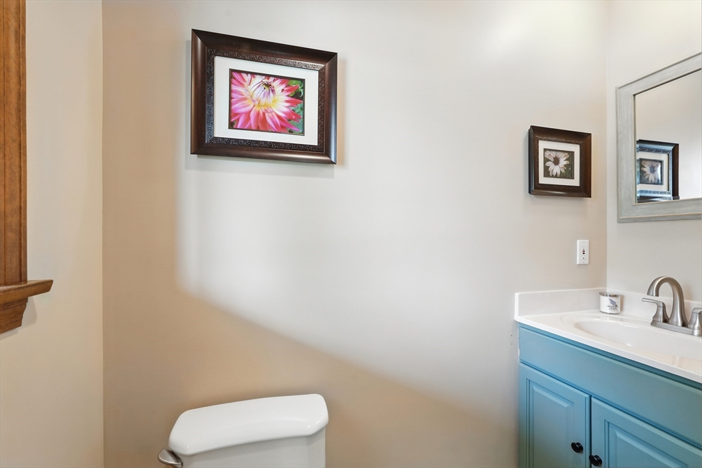 55 Dowds Lane Chicopee, MA 01020 - Photo 20 of 42