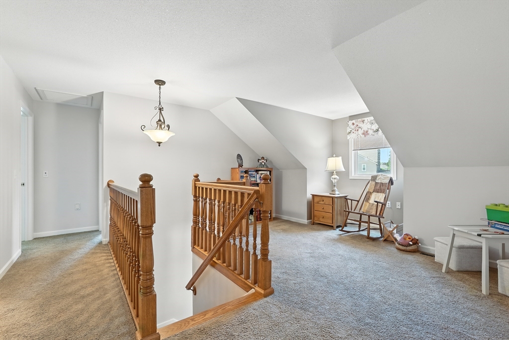 55 Dowds Lane Chicopee, MA 01020 - Photo 23 of 42