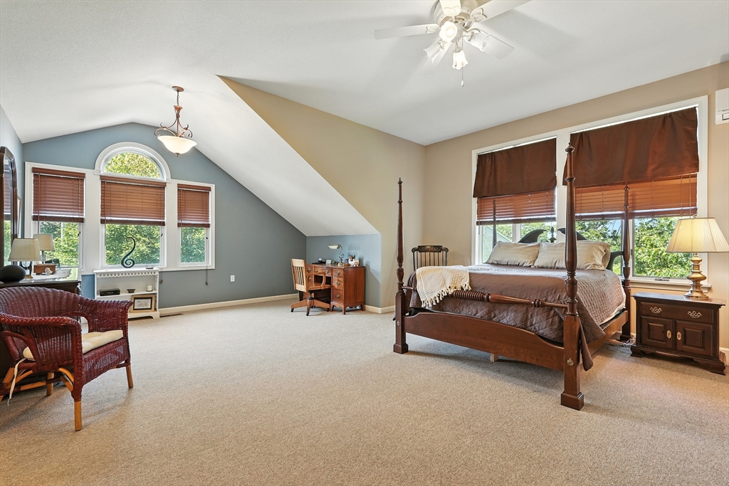 55 Dowds Lane Chicopee, MA 01020 - Photo 25 of 42