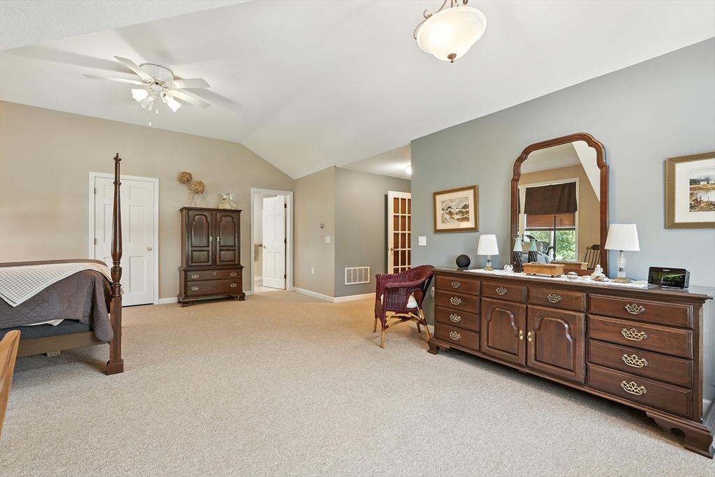 55 Dowds Lane Chicopee, MA 01020 - Photo 26 of 42