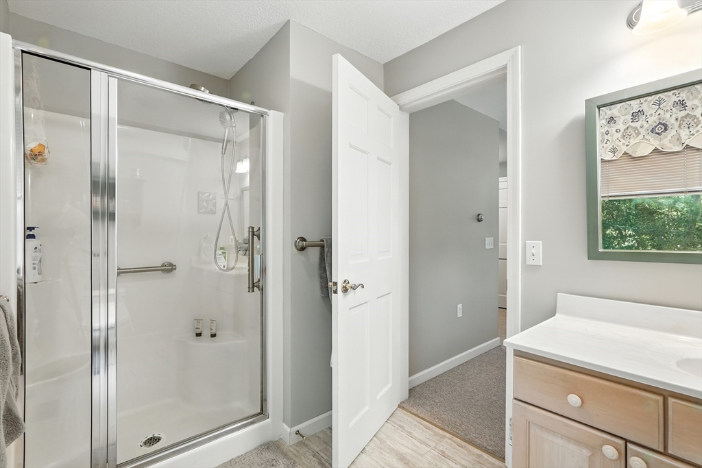 55 Dowds Lane Chicopee, MA 01020 - Photo 27 of 42