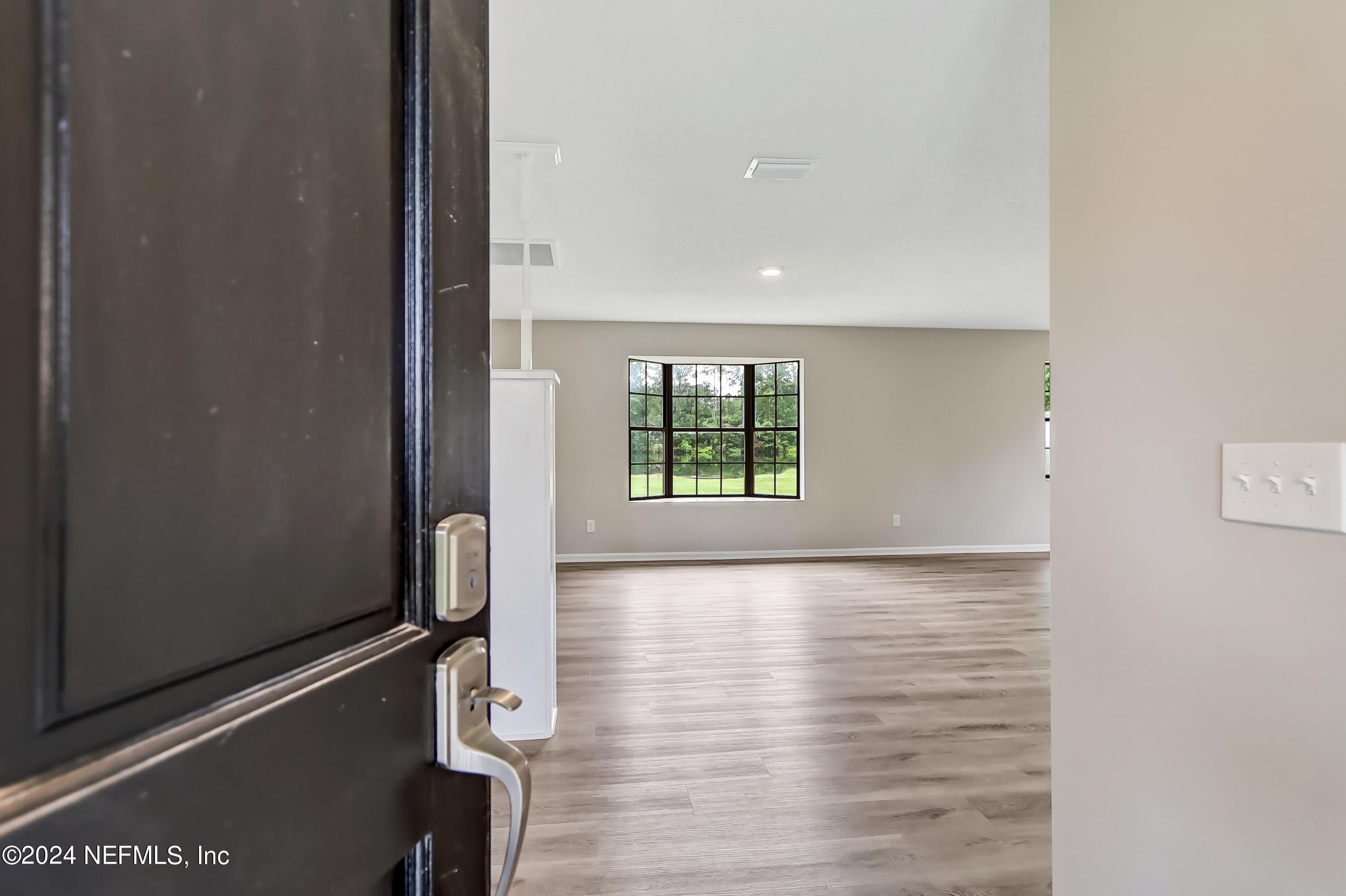 9244 Fish Road Jacksonville, FL 32220 - Photo 7 of 50 7