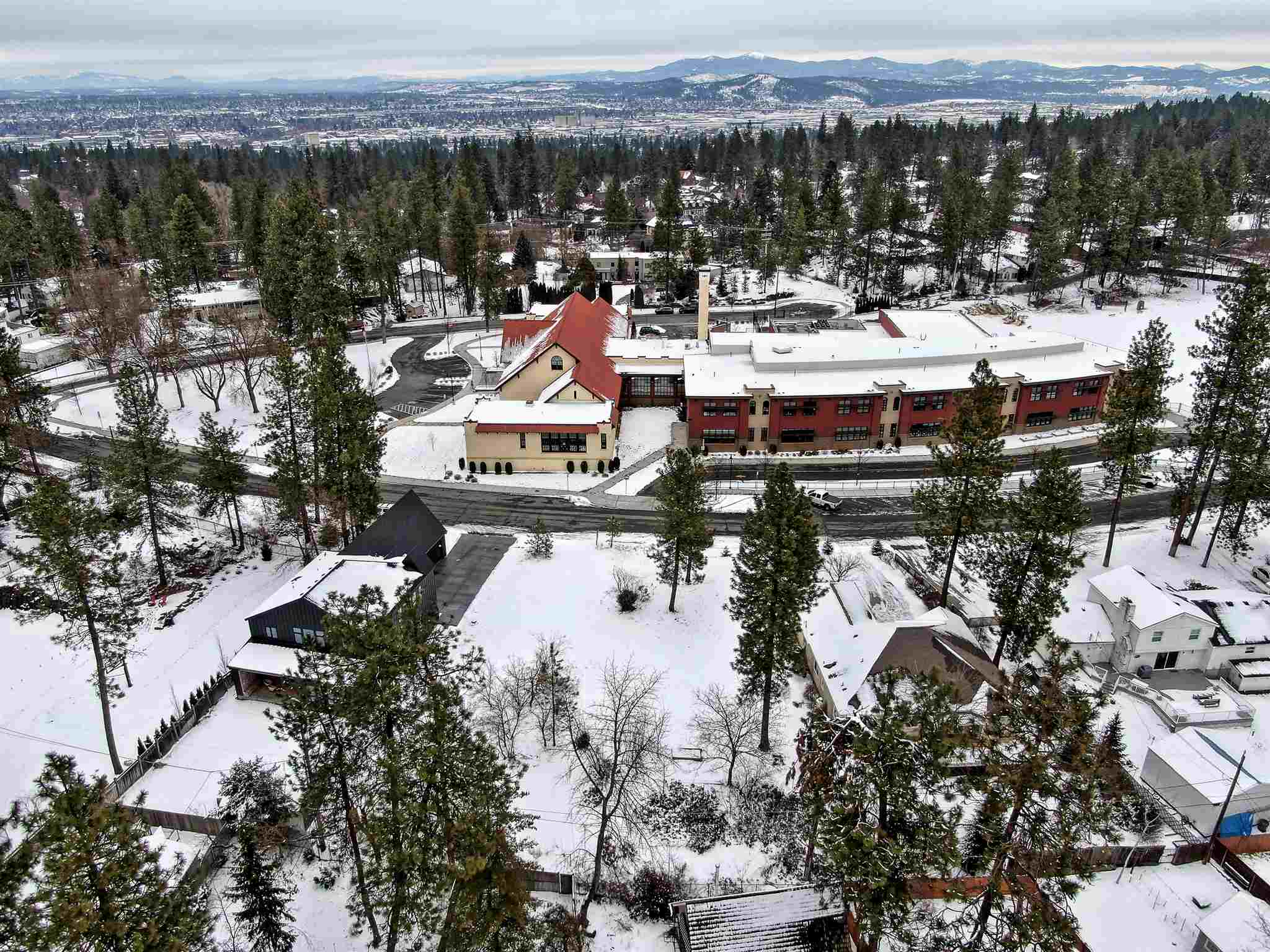 870 East Plateau Road Spokane, WA 99203 - Photo 13 of 29 Gallery Image 13