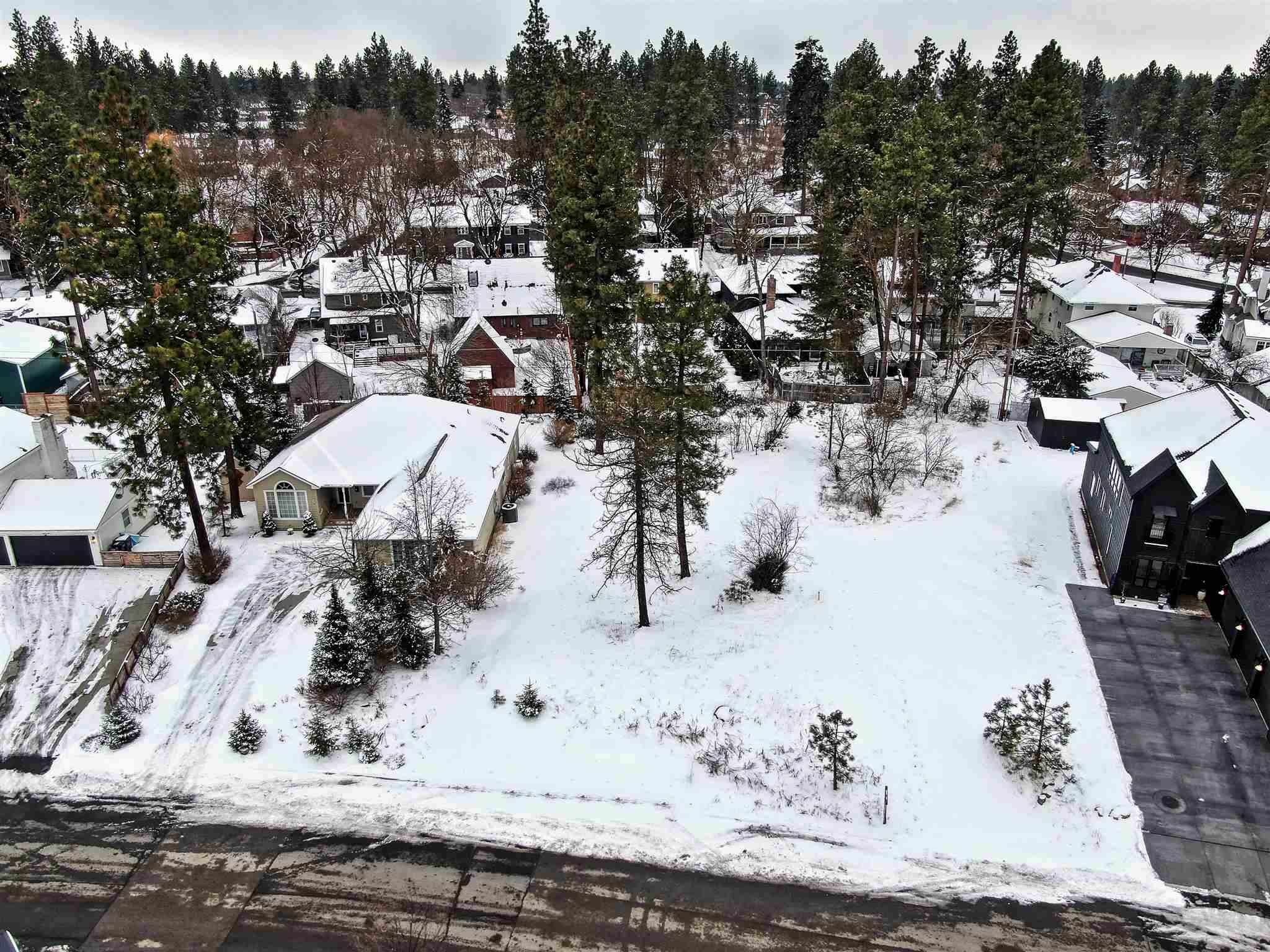 870 East Plateau Road Spokane, WA 99203 - Photo 5 of 29 Gallery Image 5