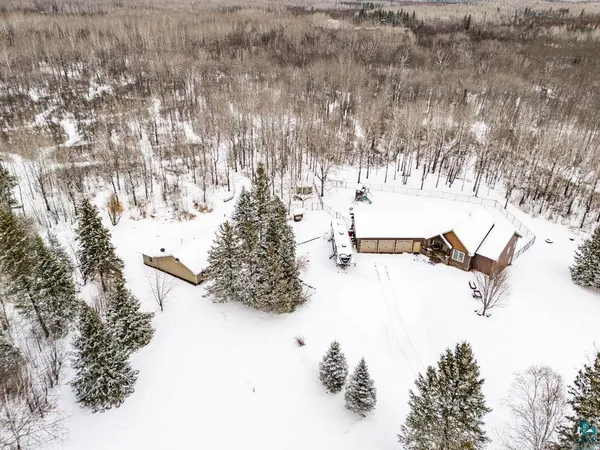 $889,000 | 7833 Highway 8, Saginaw, MN 55779