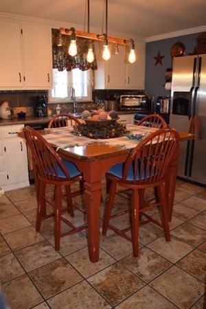 66 Suzanne Street Springfield, MA 01104 - Photo 6 of 17 Gallery Image 6
