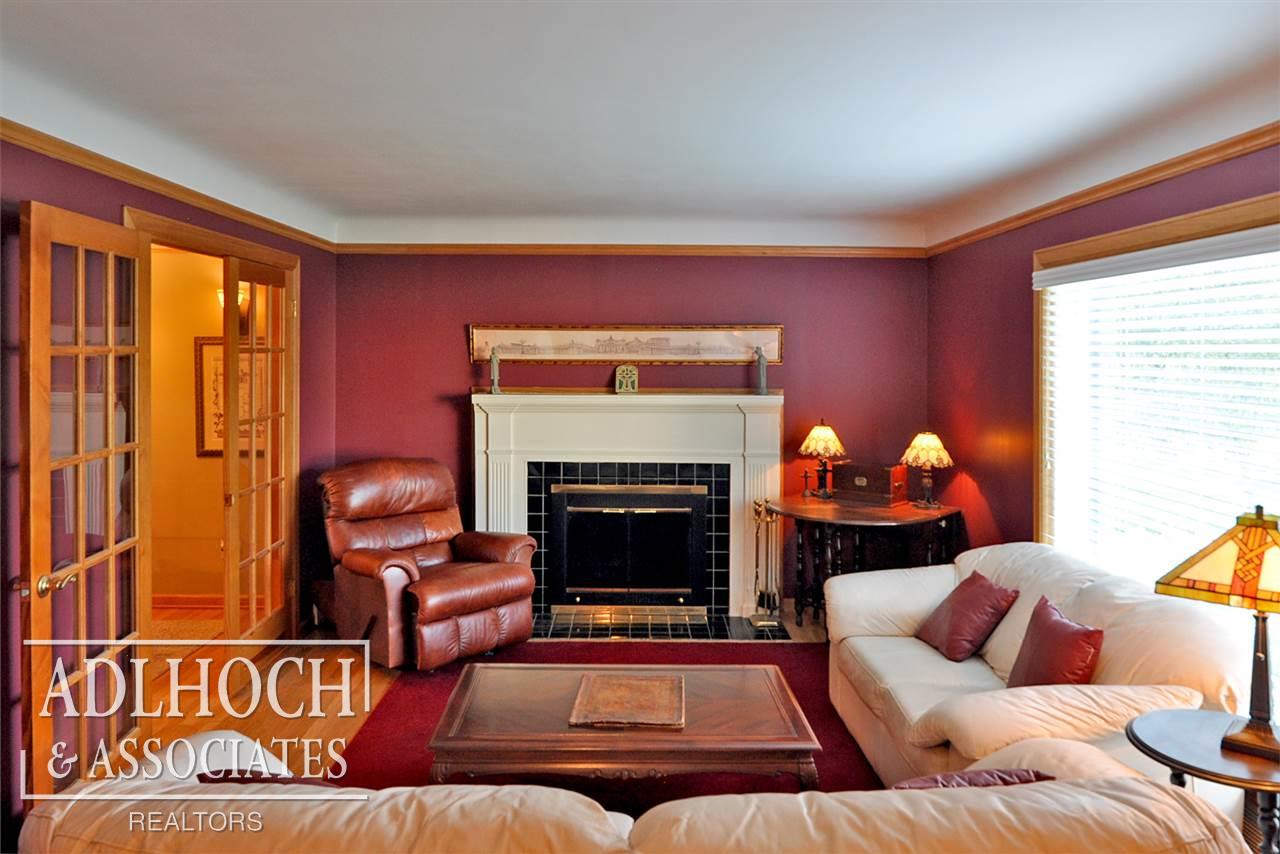 1015 Nottingham Road Grosse Pointe Park, MI 48230 - Photo 2 of 17