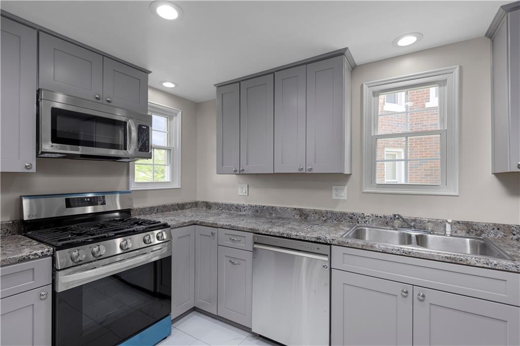 449 Reed Street Clairton, PA 15025 - Photo 11 of 25 Gallery Image 11