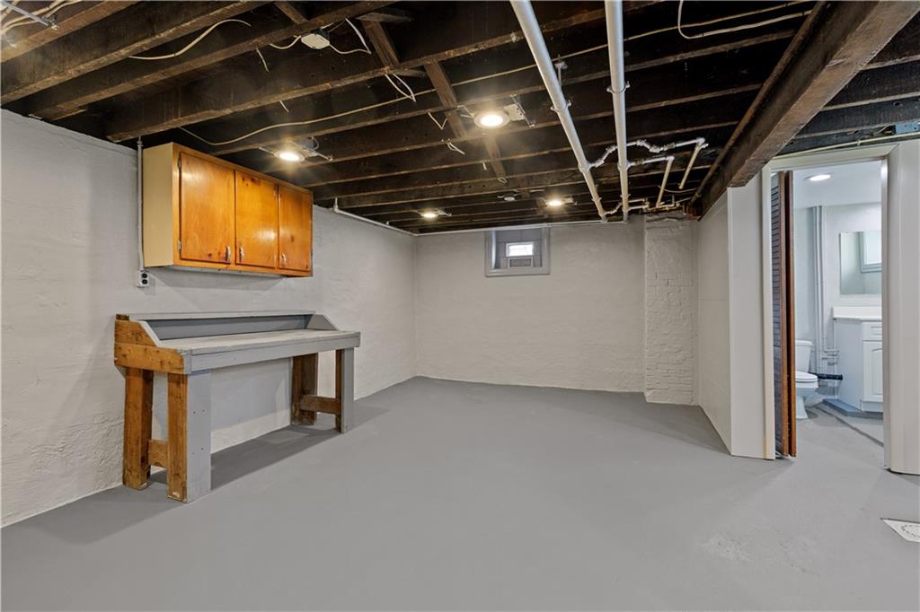 449 Reed Street Clairton, PA 15025 - Photo 23 of 25 Gallery Image 23