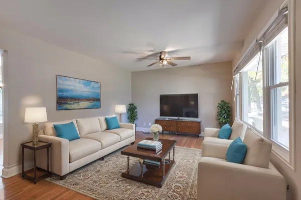 $3,100 | 33423 North Mill Road, Grayslake, IL 60030