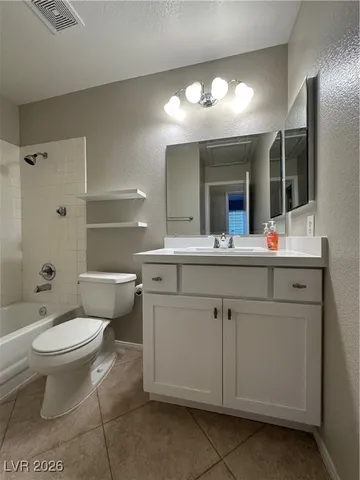 $1,875 | 154 Muddy Creek Avenue, Las Vegas, NV 89123