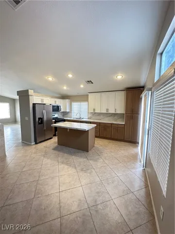 $1,875 | 154 Muddy Creek Avenue, Las Vegas, NV 89123