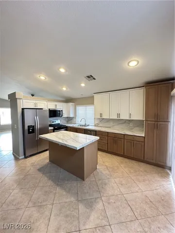 $1,875 | 154 Muddy Creek Avenue, Las Vegas, NV 89123