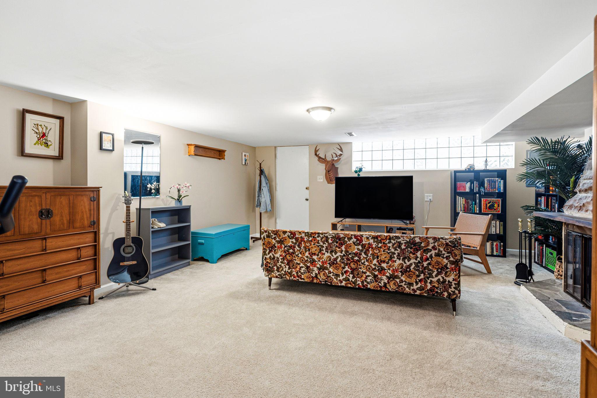 7265 Hill Road Philadelphia, PA 19128 - Photo 21 of 35 Gallery Image 21