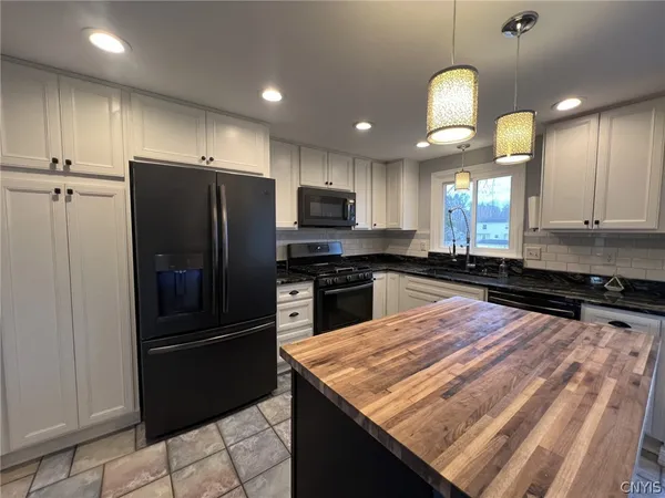 $3,200 | 10 Echodale Avenue, Lysander, NY 13027