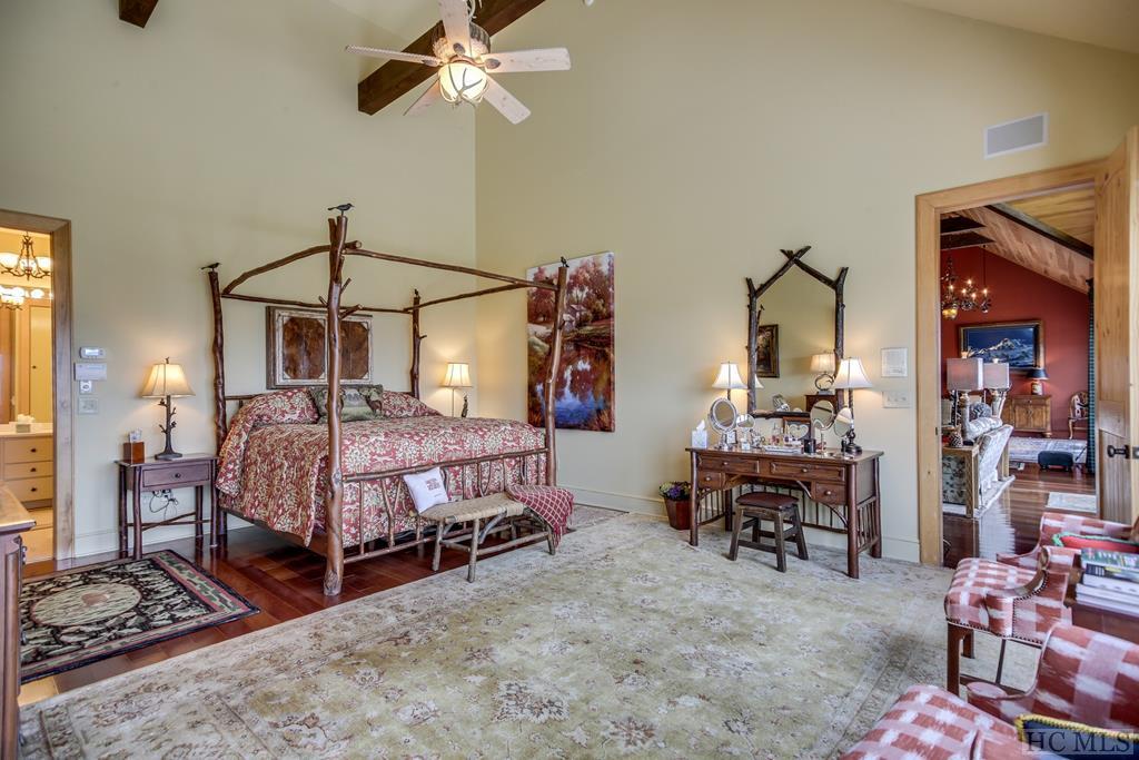 476 Eagle Ridge Road Sapphire, NC 28774 - Photo 18 of 47 Gallery Image 18