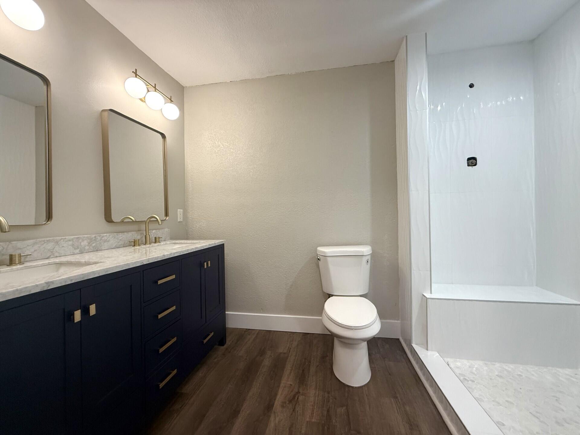 9276 Ridge Road Navarre, FL 32566 - Photo 17 of 39 Ridge New Bath 7