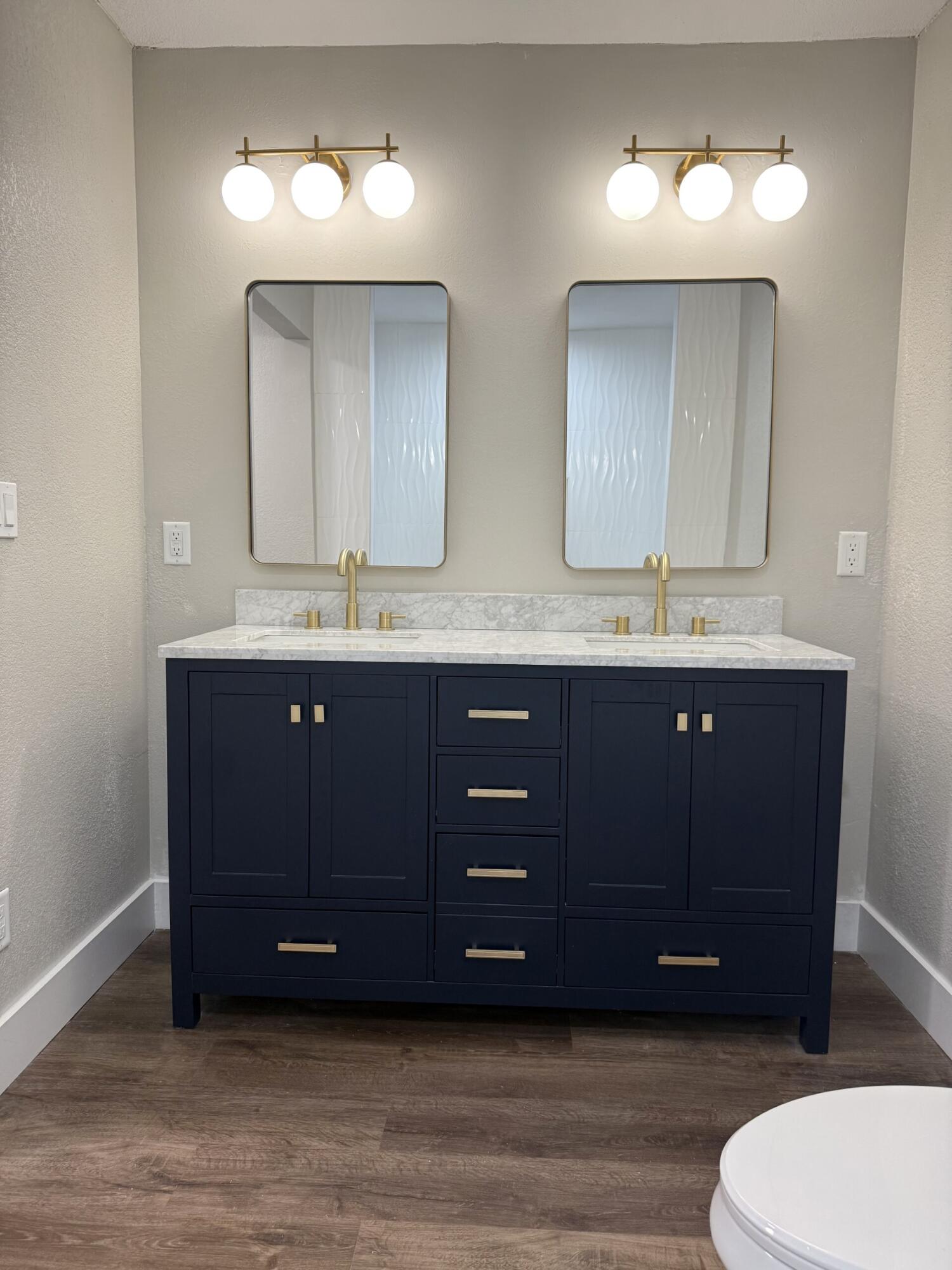 9276 Ridge Road Navarre, FL 32566 - Photo 18 of 39 Ridge New Bath 5