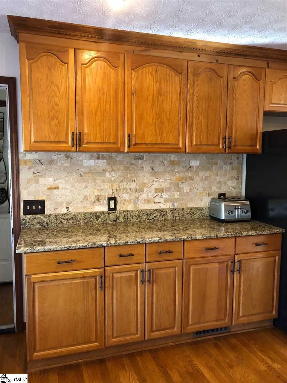 164 Loftis Road Travelers Rest, SC 29690 - Photo 14 of 35